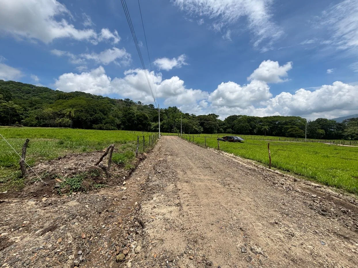 Lote commercial/residencial de 2000m2 y 5000m2 en $110,000 en Balsilla — photo 3