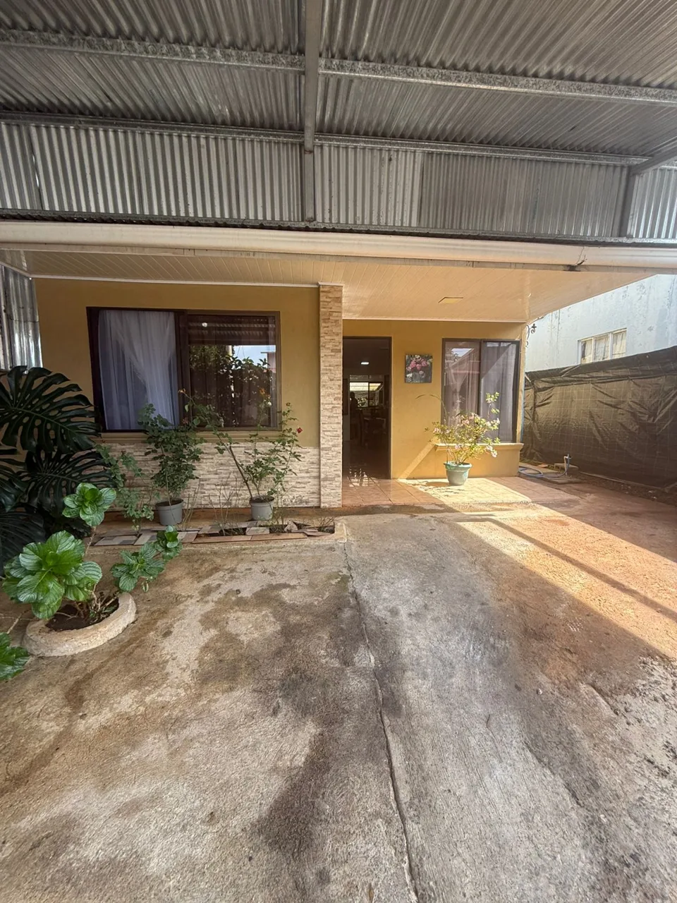 🏡 House for Sale in San Mateo – El Cenizaro Residential