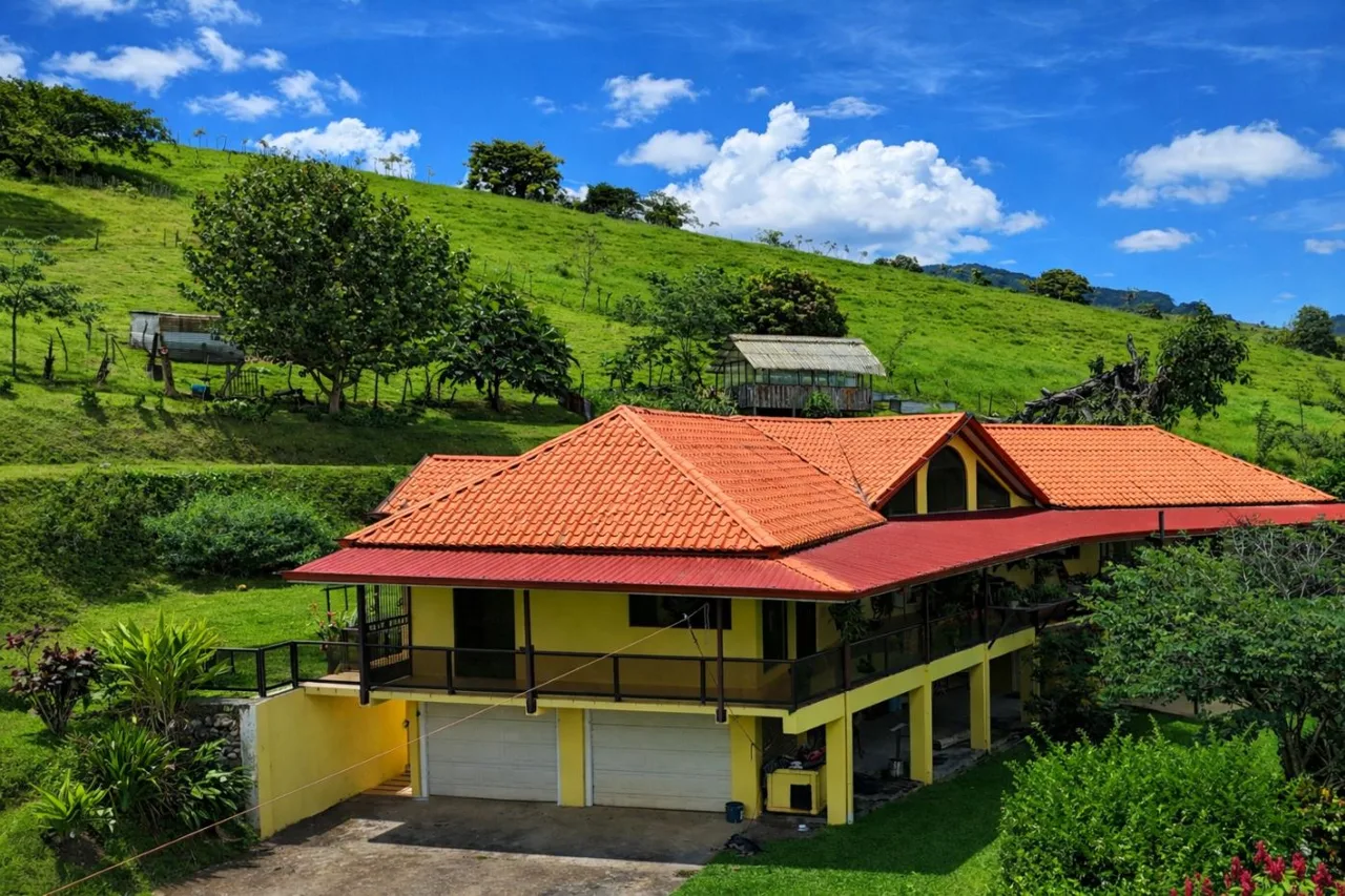 Stunning 8.15 Acre Estate with Panoramic Lake Arenal &amp; Arenal Volcano Views