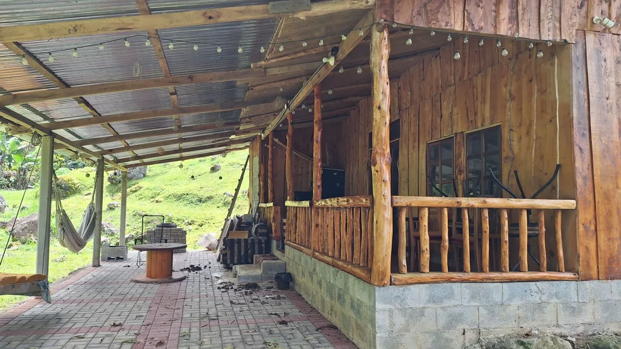 Unique 2,819 M² Lot for sale With Beautiful Cabin And Stunning River In Pérez Zeledón. — photo 5