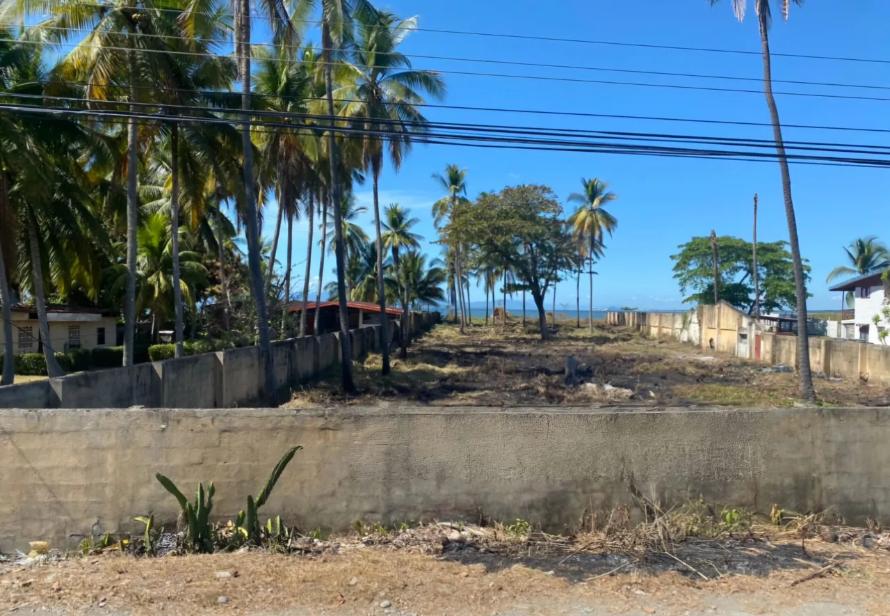 Oceanfront Land in El Roble, Puntarenas. 🌊 Exclusive and Prime Location 🌊