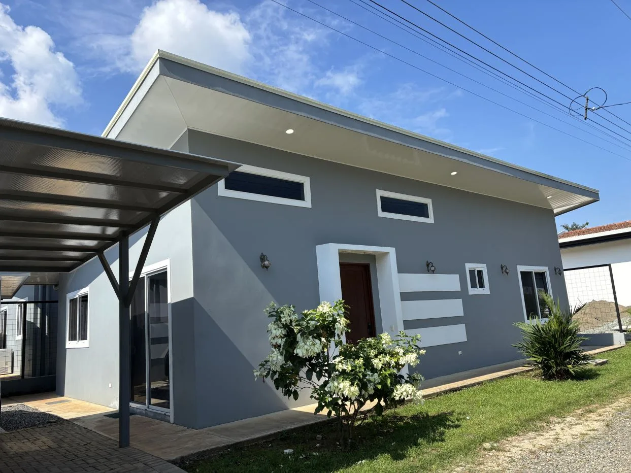 Spacious Coastal Oasis — 10 Mins to Beach, Marina &amp; National Park