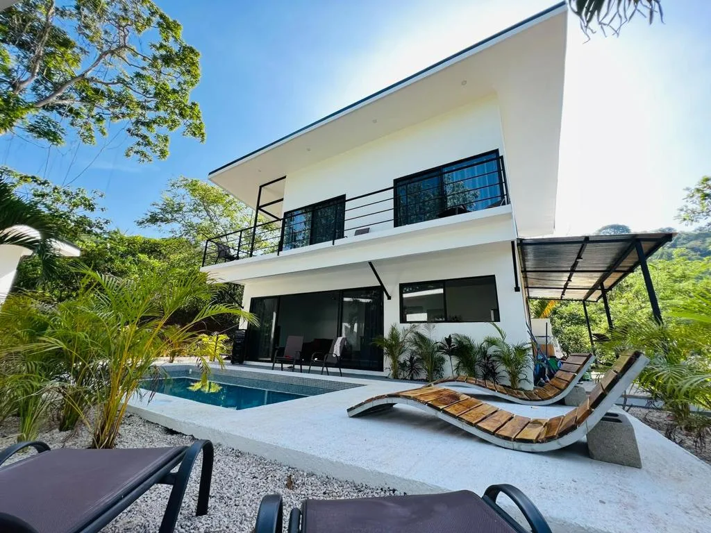 Max Property: Two Apartments &amp; two cabins, Cuesta Grande.