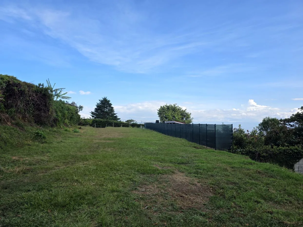 Lot for Sale in the Mountains of Santa Bárbara de Heredia - 16,146 ft² (0.37 acres) | Privacy, Views and Exceptional Climate