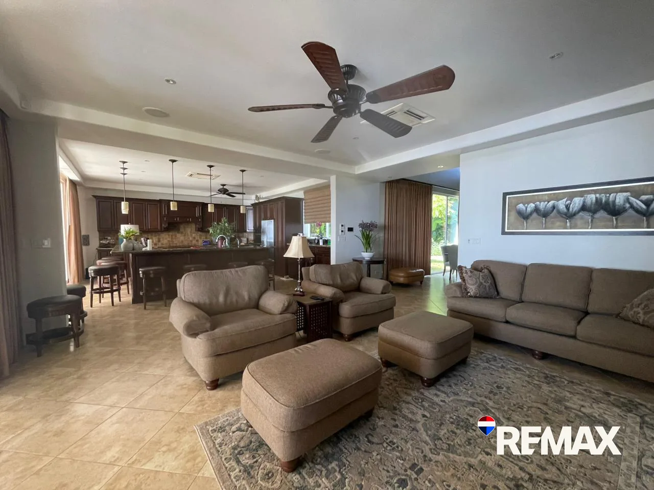 Turnkey Oceanfront Investment on Millionaires Row + Adjacent Lot — photo 3