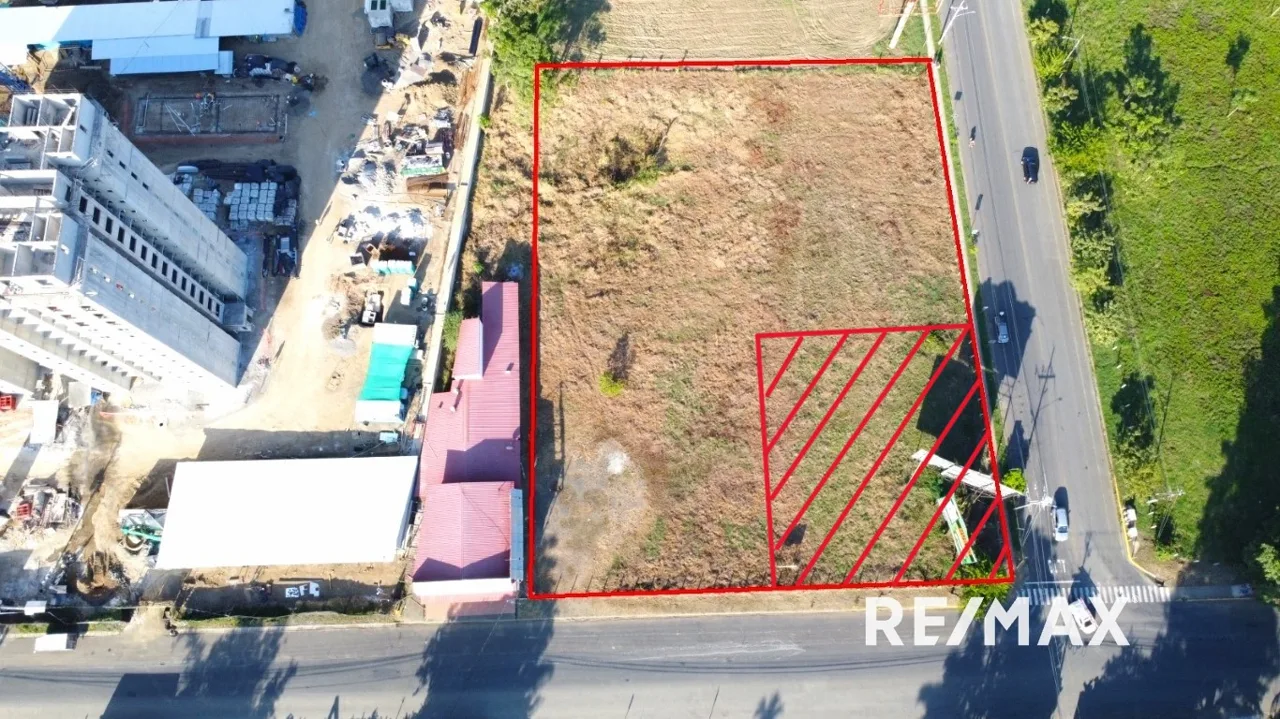 Corner Lot Prime Location Downtown Jaco Beach | Costa Rica — photo 2