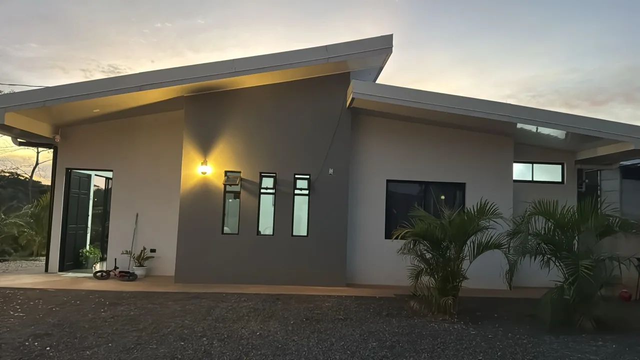 Beautiful Home for Sale in Turrubares