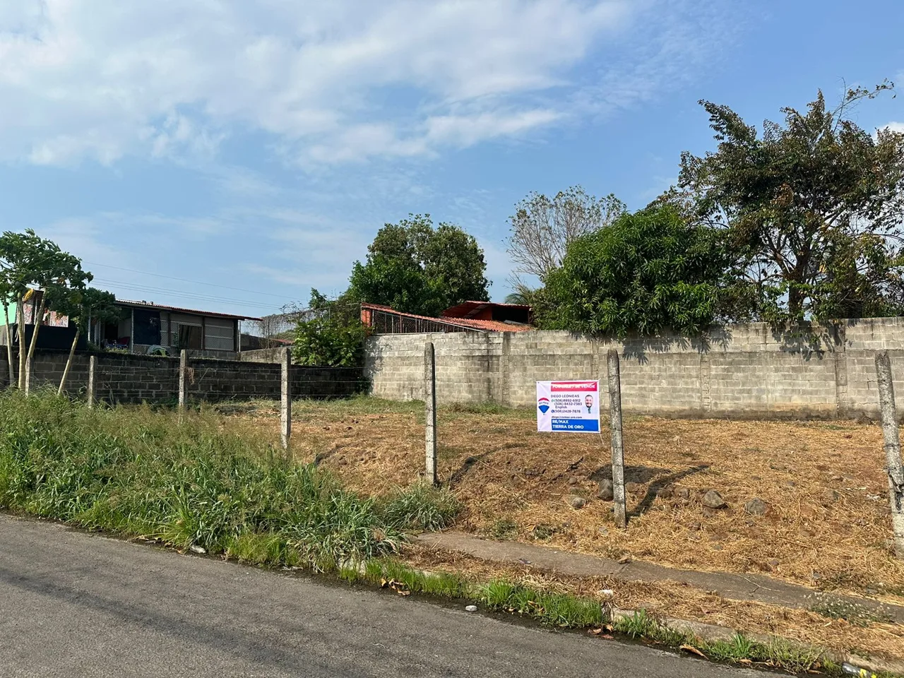 Corner Lot (Los Olivos San Isidro Miramar)