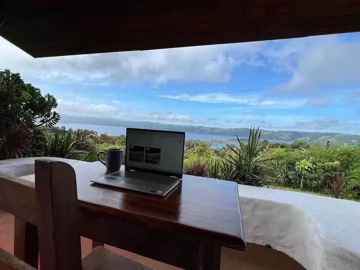 Rock river lodge for Sale, 2.5 Acre Hotel Property for Sale near Arenal Lake Costa Rica