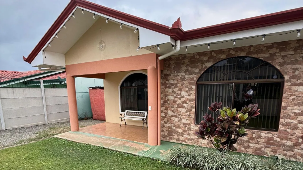 House for Sale with Flat Lot in La Bonita de Rivas – Pérez Zeledón