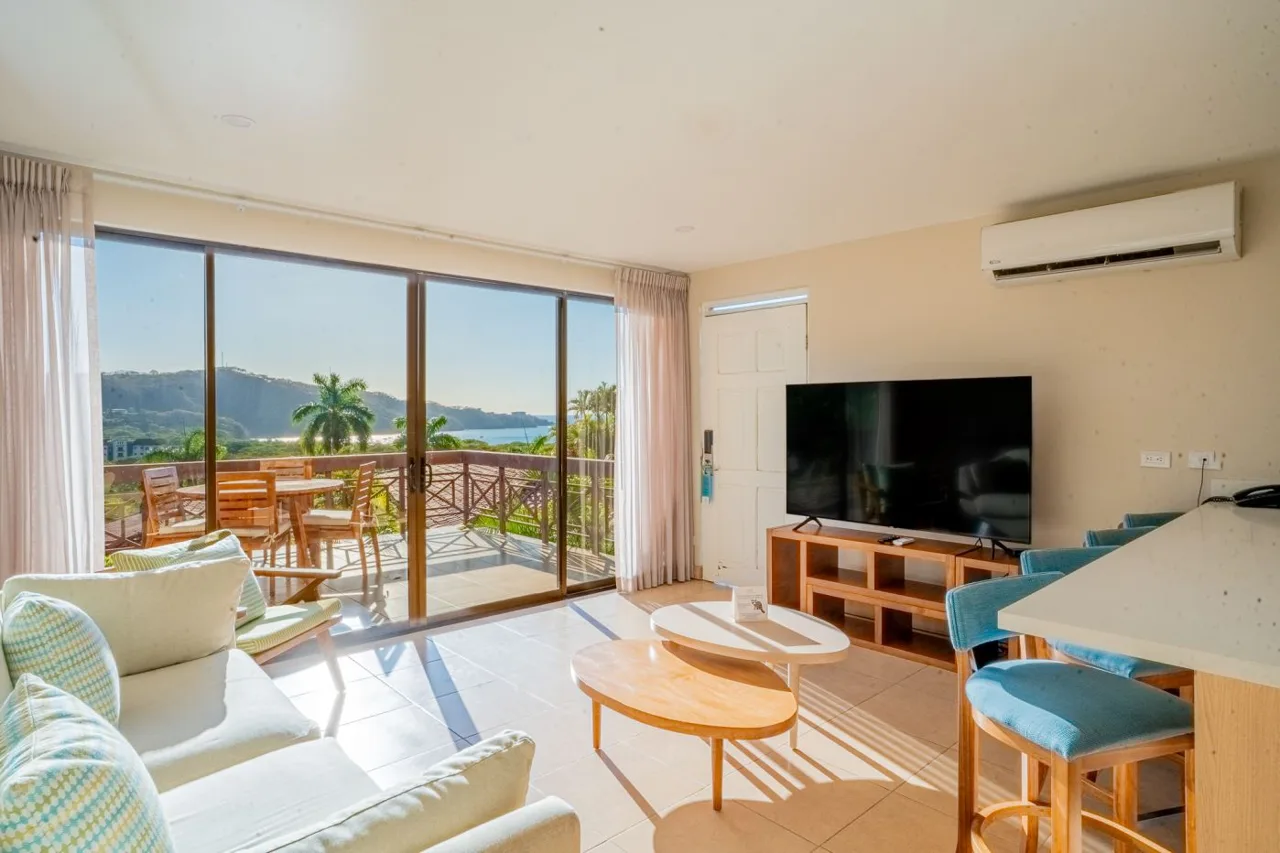 Villa Sol 54-1 Luxurious Ocean View Condo