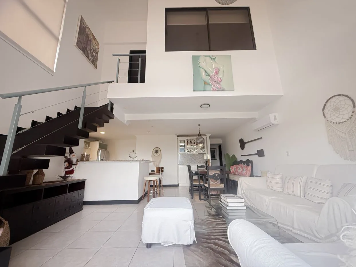 Apartamento Amueblado en Venta – Avalon Country, Santa Ana