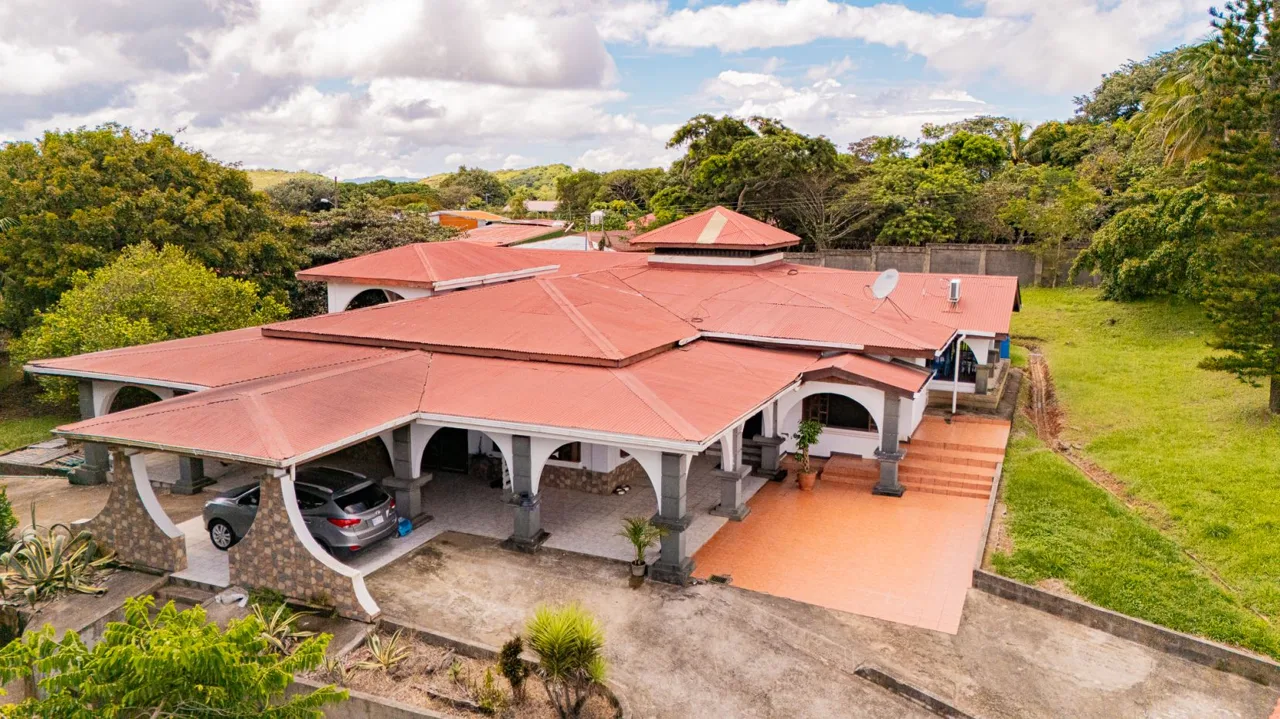 Colonial-Style Home with Large Lot in La Cruz, Guanacaste