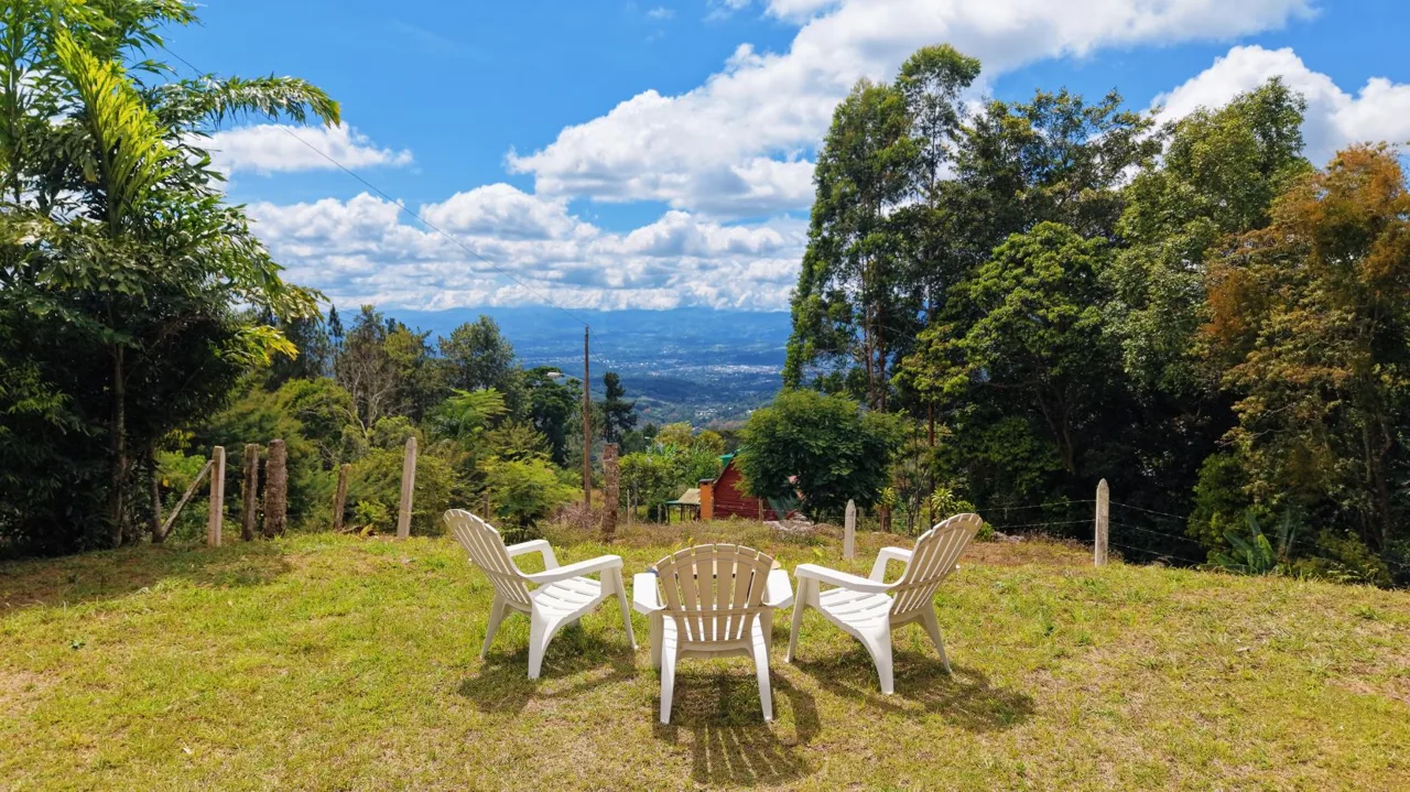 For Sale: Mountain View Lot in Quebradas, Pérez Zeledón