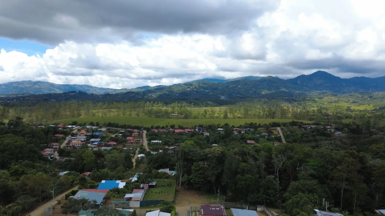 Investment Lot for Sale in La Bonita, Perez Zeledon, Costa Rica — photo 4