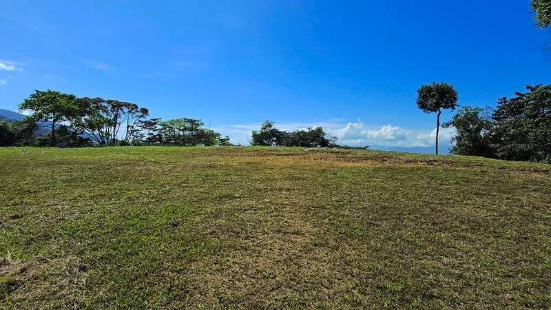 BEAUTIFUL LOT FOR SALE IN VISTAS DEL CHIRRIPO, PEREZ ZELEDON (3.5 ACRES) — photo 4