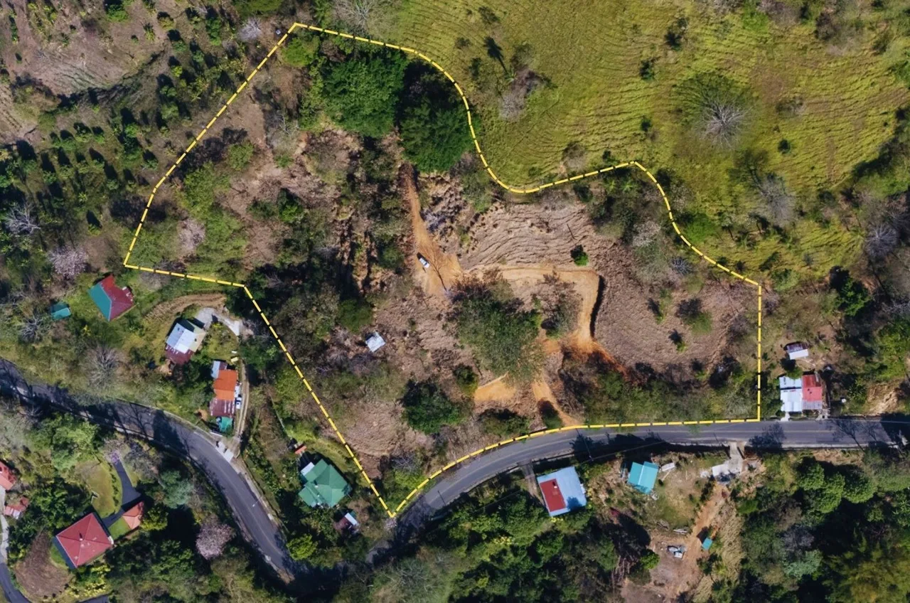 Great Opportunity! Farm for Sale with Stunning Views