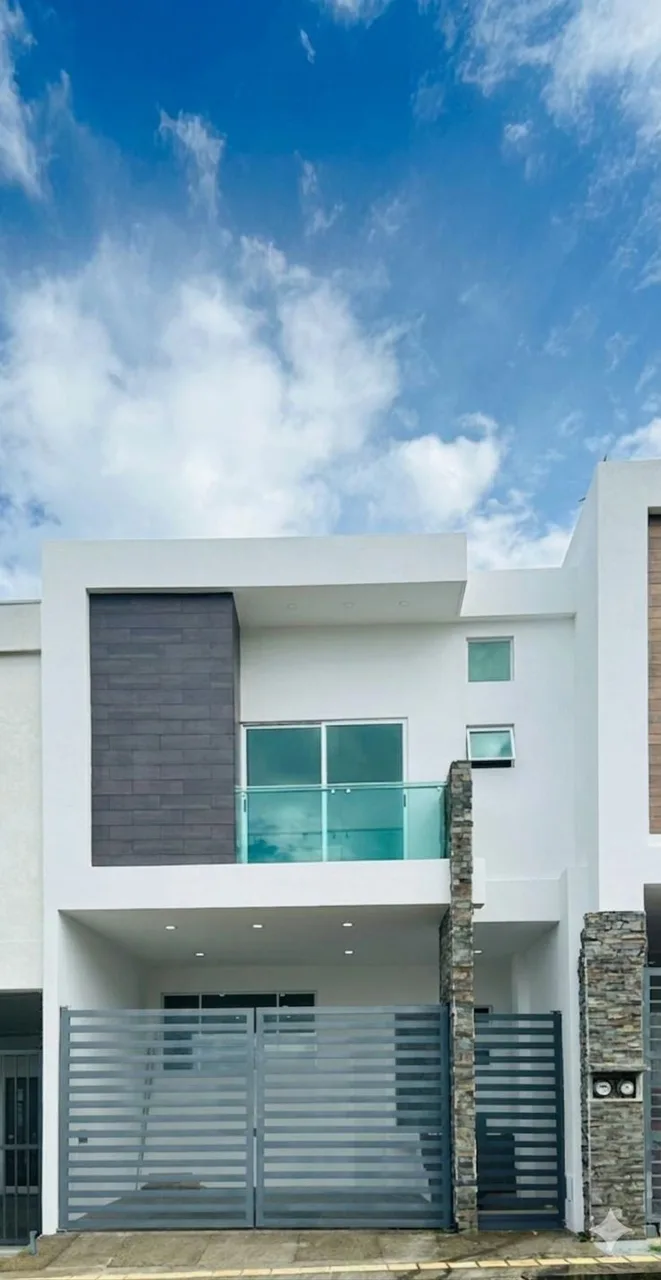 Modern Architectural Gem in San Rafael, Heredia – Luxury Finishes &amp; Mountain Views