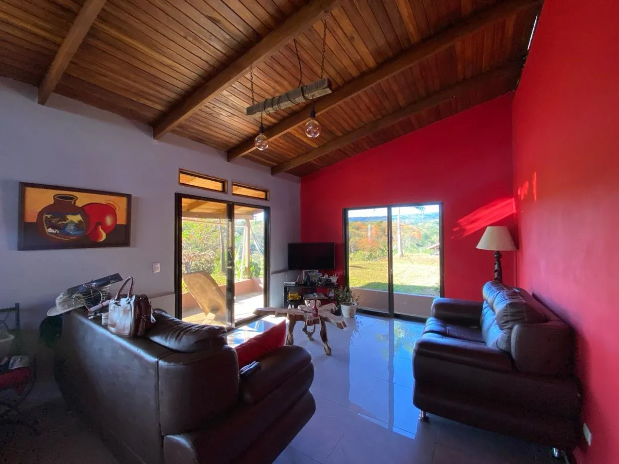 House for Rent, San Rafael de Sarchí.
