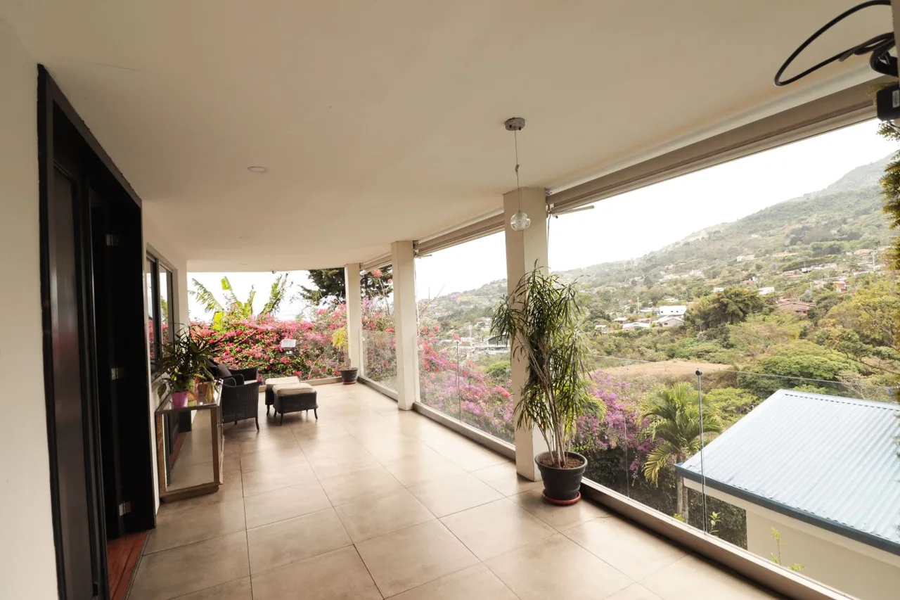 Mountain Home for Rent in Escazú | 2 Levels | Spectacular Views - $2500