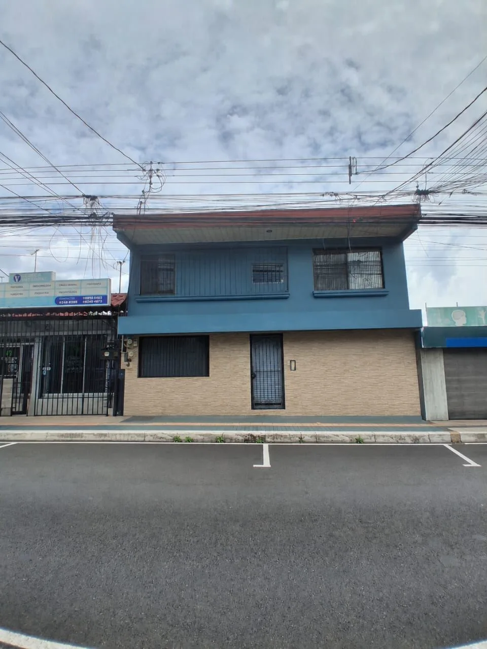 COMMERCIAL PROPERTY FOR SALE – PRIME LOCATION IN DOWNTOWN ALAJUELA