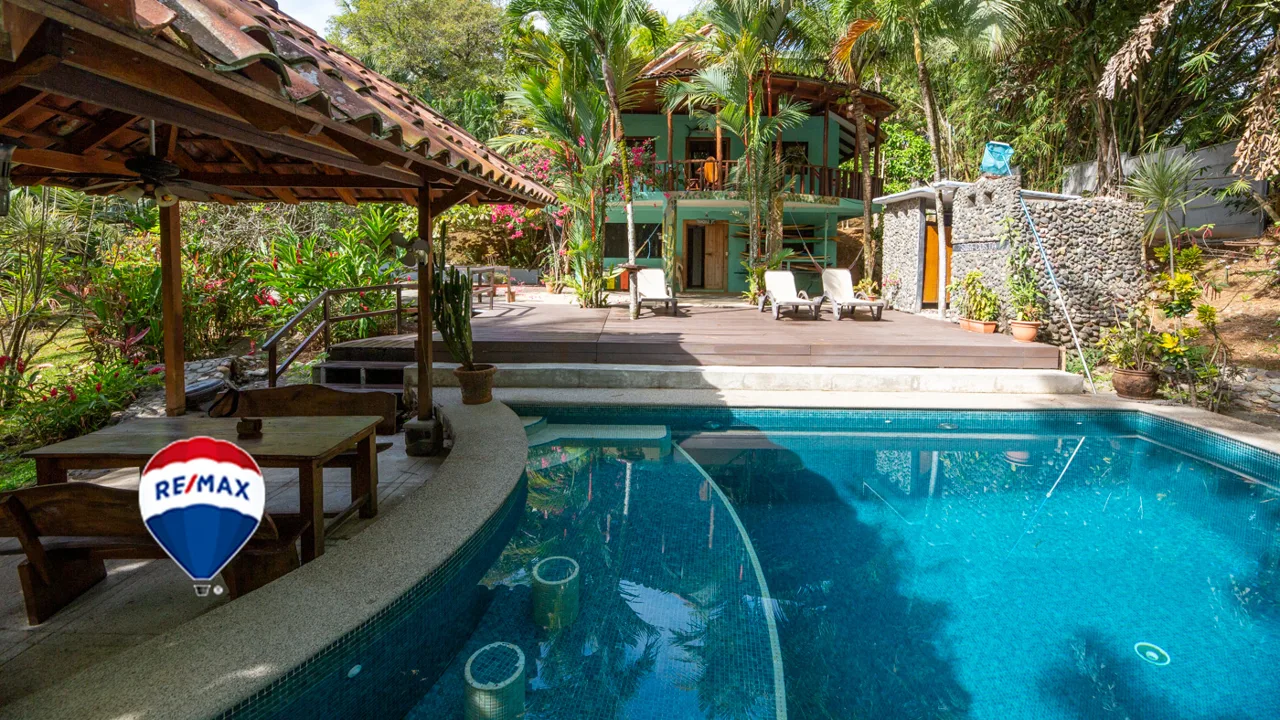 Boutique Hotel | Surf Camp | Bed and Breakfast on 1.4 Acres | Near the beach
