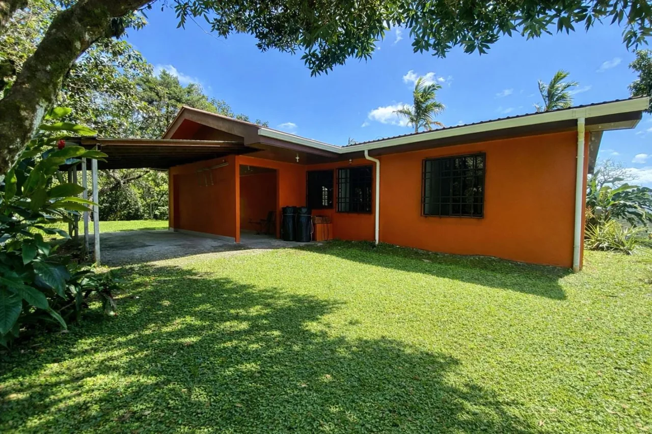 Charming Hillside Home with Panoramic Lake Arenal Views and Room to Expand