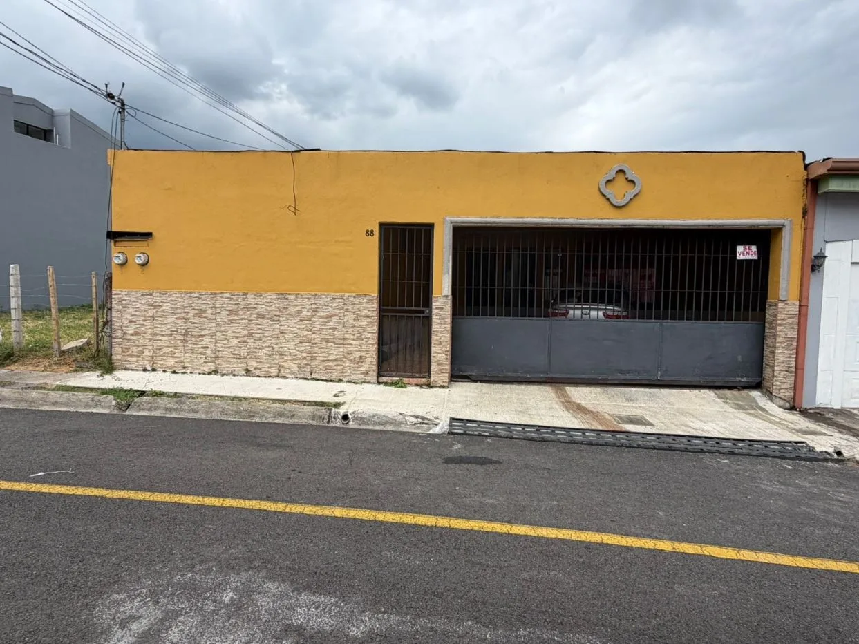 Investment Opportunity in Mercedes Norte, Heredia | Multifamily Property in Prime Location