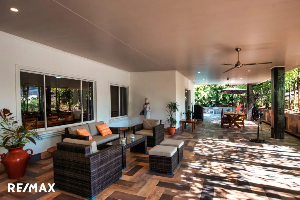 Villa de Palmas – Luxurious 3-Bedroom Home for Sale in Loma Verde de Carrillo, Near Playa Samara &amp; Playa Carrillo