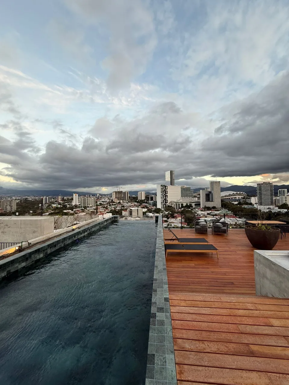 Modern Apartment in Torre Babylon, La Sabana – 1 Bedroom with Exclusive Rooftop. — photo 3