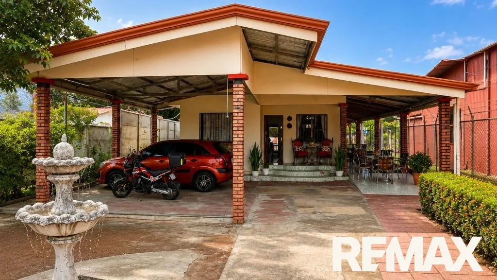 Spacious Dual-Residence Property for Sale in the Heart of Orotina