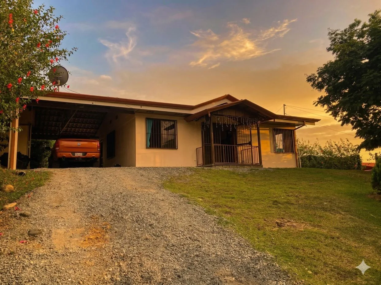 Multi-Home Property for Sale: 9,150 sqm Lot near San Isidro, Costa Rica