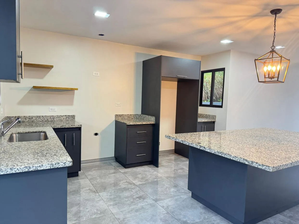 Modern Cozy House For Sale Grecia