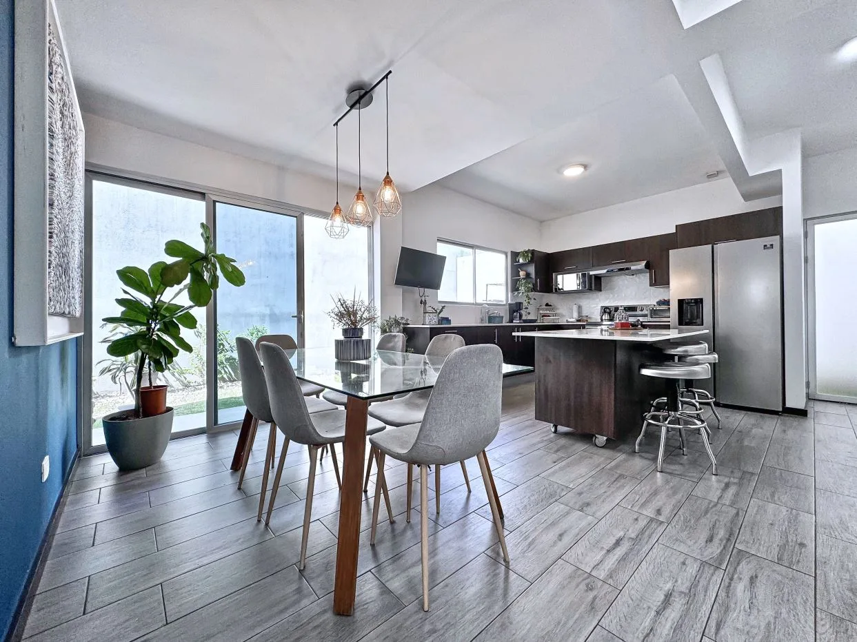 Casa Piamonte Breezes - a Fine economical family home — photo 5