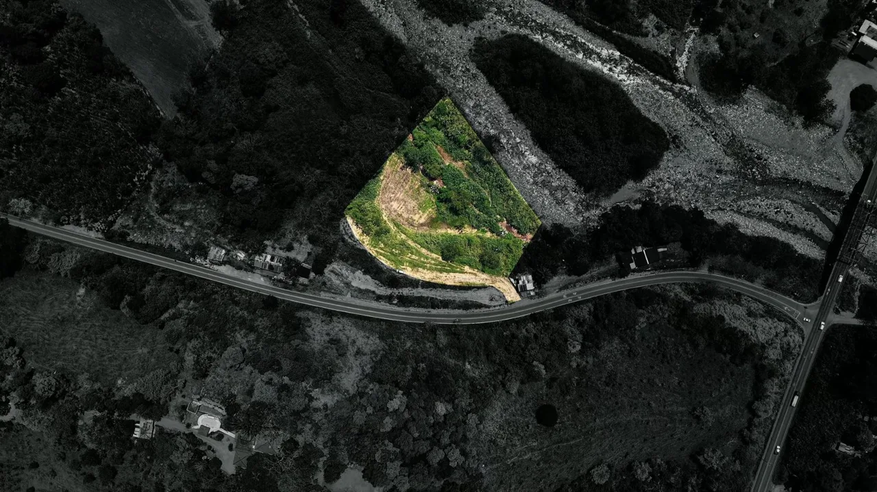 1 Ha Lot for sale in San Pedro: River, Versatile Climate &amp; Utilities — photo 2