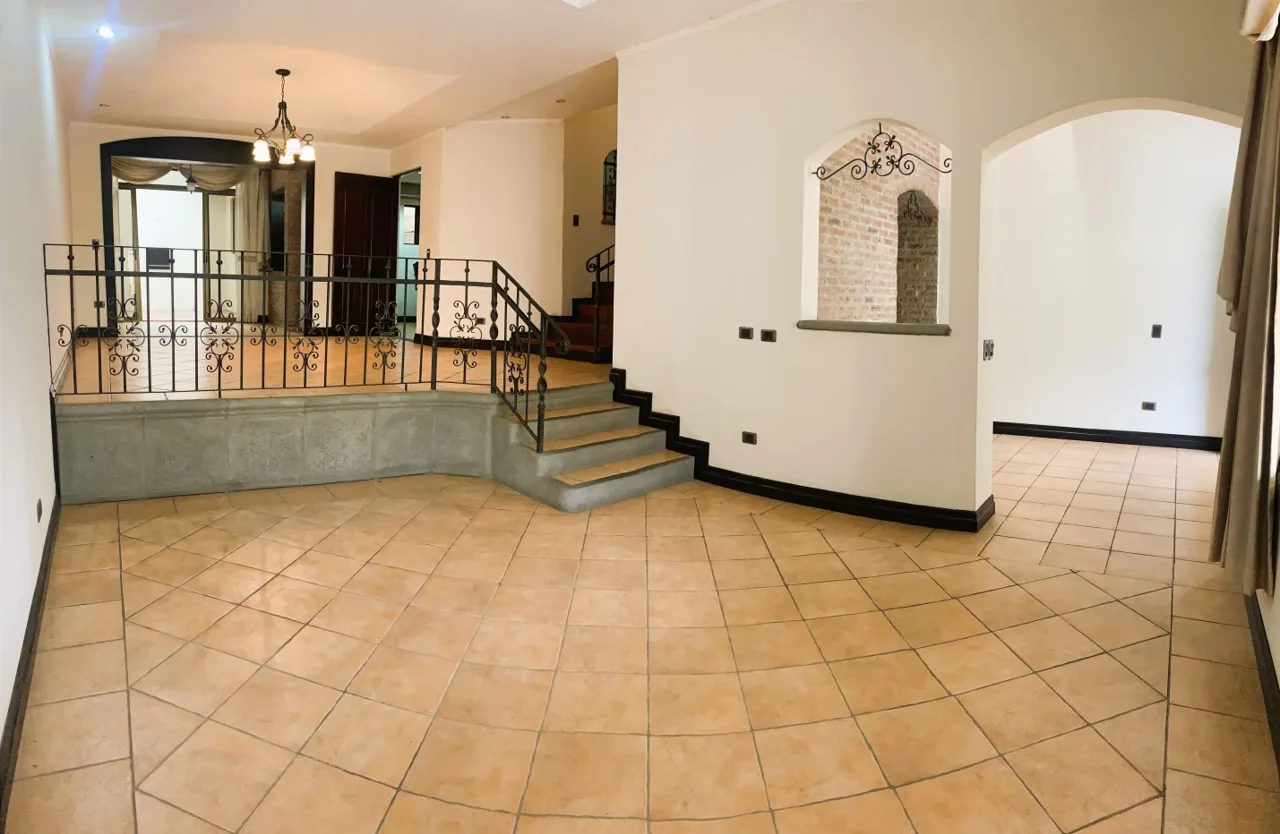 PRICE REDUCED FOR SALE Casa Real - Guachipelin
