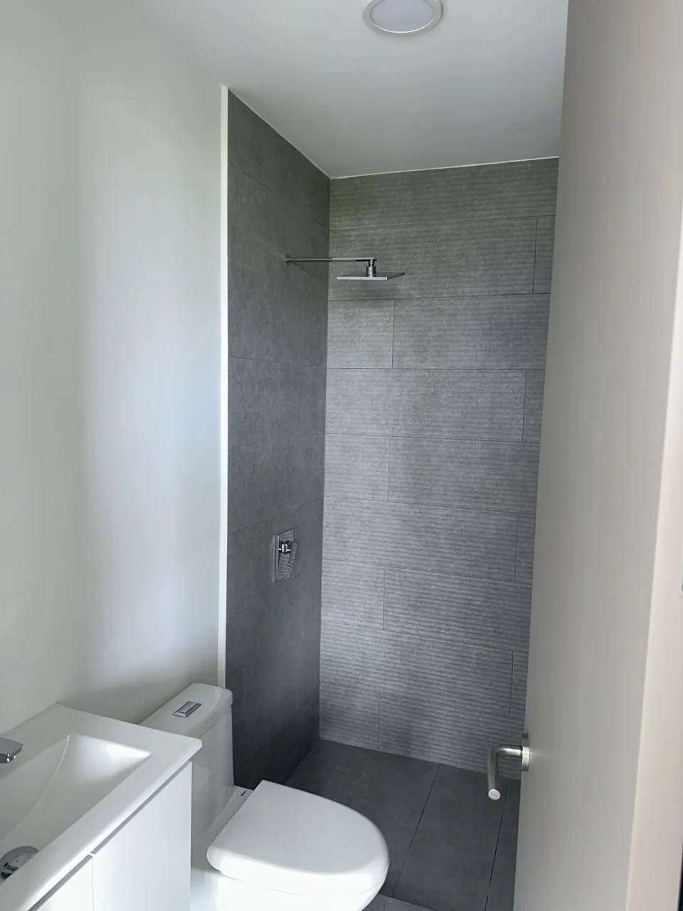 Brand New Modern Apartment for Sale on the 21st Floor at Nucleo, La Sabana — photo 5