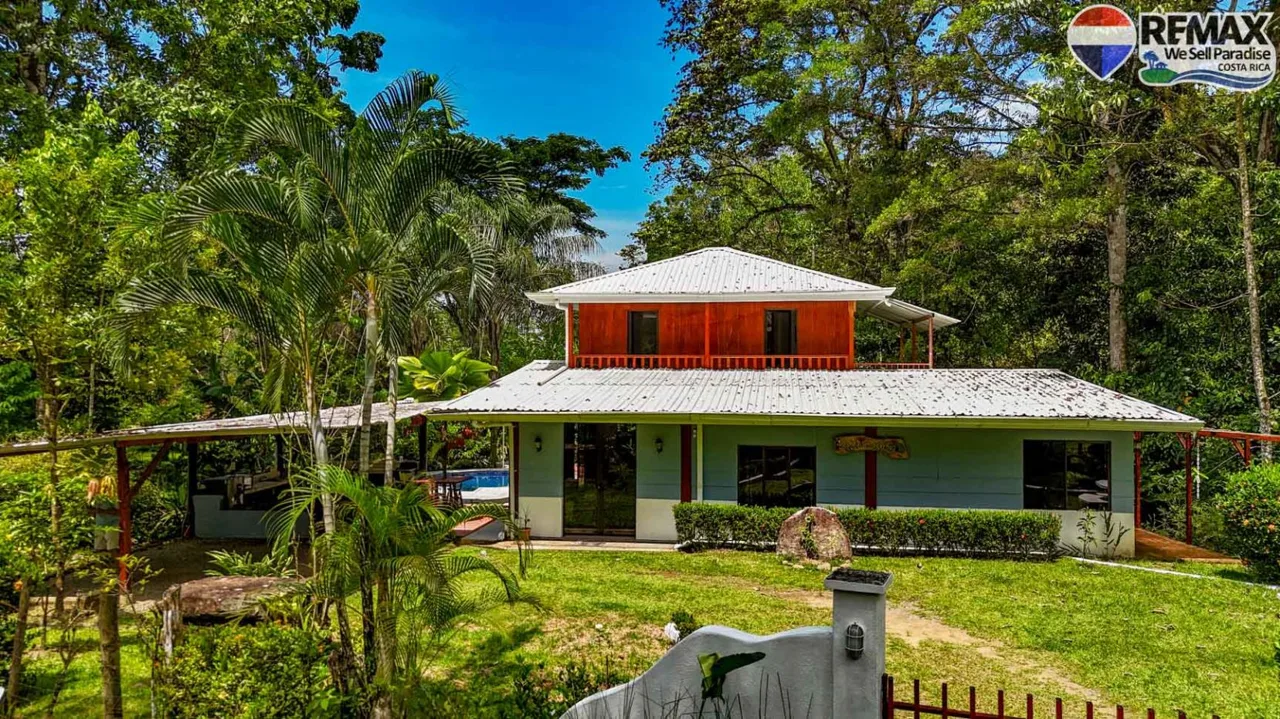 Super Rare 4 Bedroom Jungle Home in Ojochal with Pool, Creeks &amp; Rental Potential
