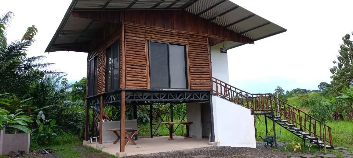 Property with Wooden Ranch in San Lorenzo de Damas – Space &amp; Natural Charm