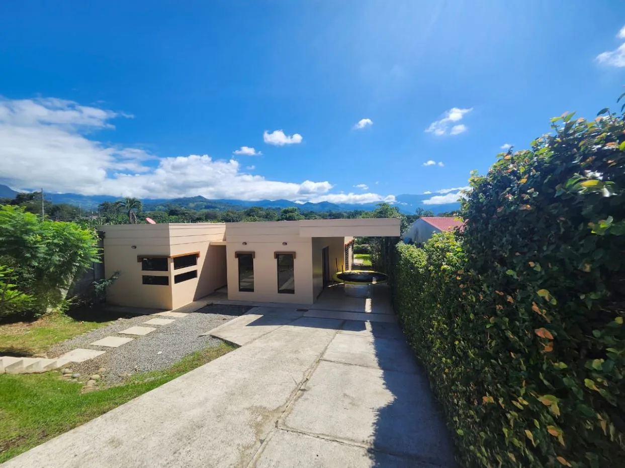 House for Sale in Pedregoso, Pérez Zeledón, Costa Rica: Your Retreat in Nature
