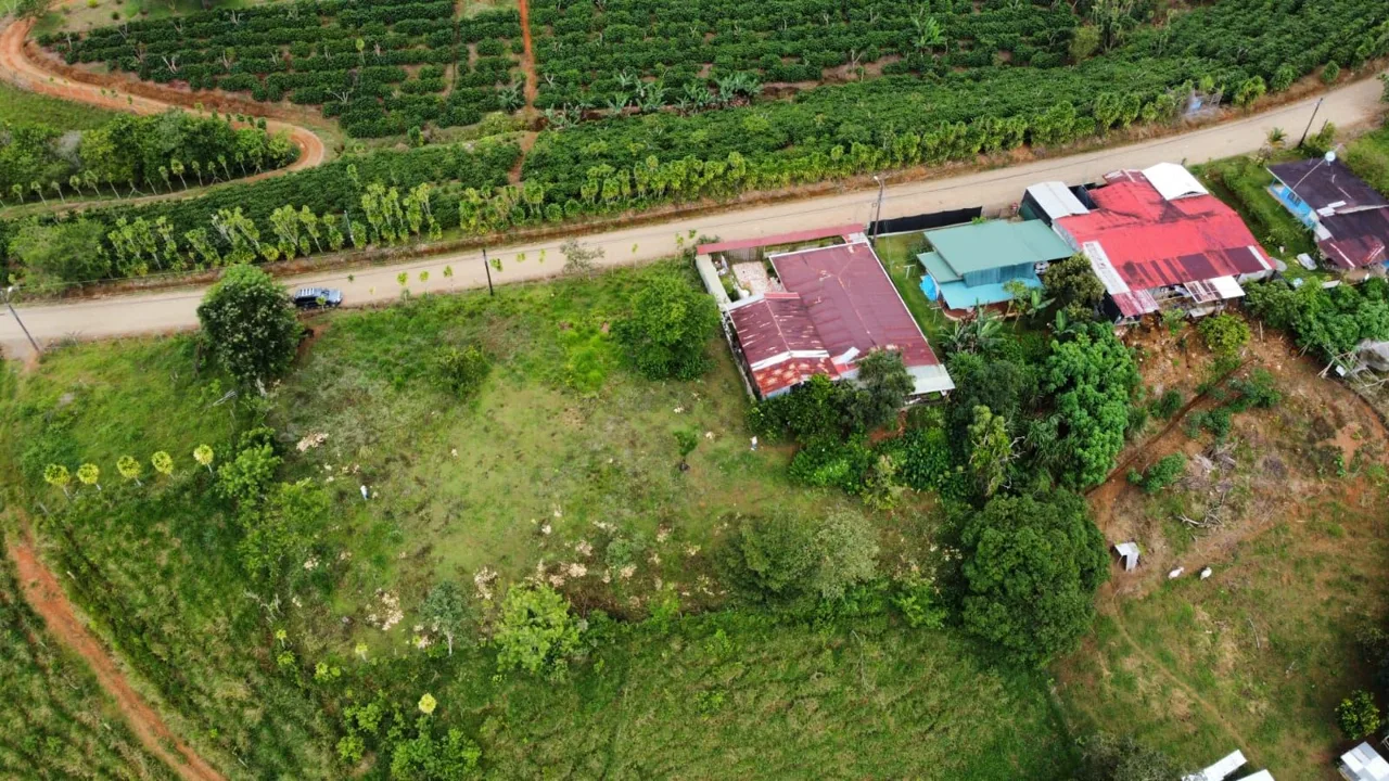 For Sale - 1752 M² Lot In Santa Elena, Secure Area With High Value Growth — photo 3