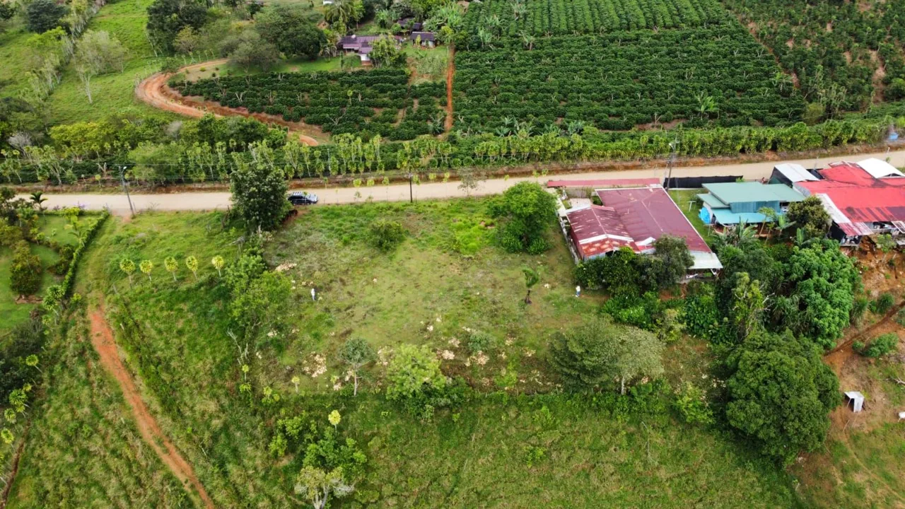 For Sale - 1752 M² Lot In Santa Elena, Secure Area With High Value Growth — photo 5