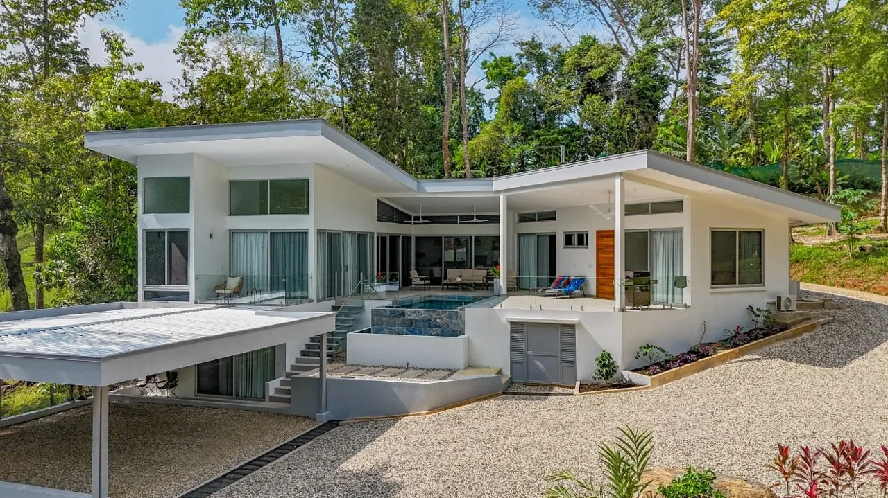 An Exclusive, Sunny Ridge-Top 4-Bed Designer House With Unforgettable Mountain &amp; Jungle Views