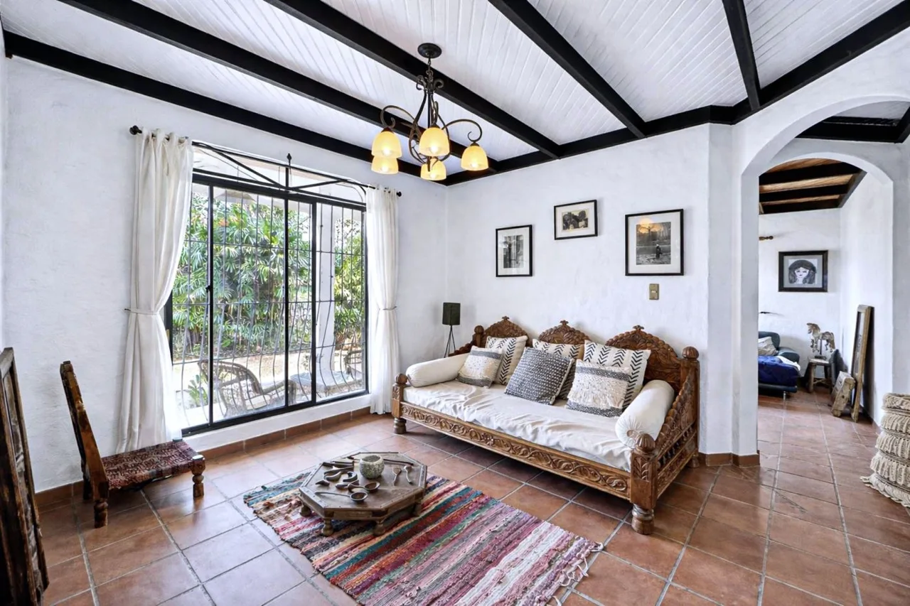 Casa Hidden Paradise | Suburban Living — photo 3