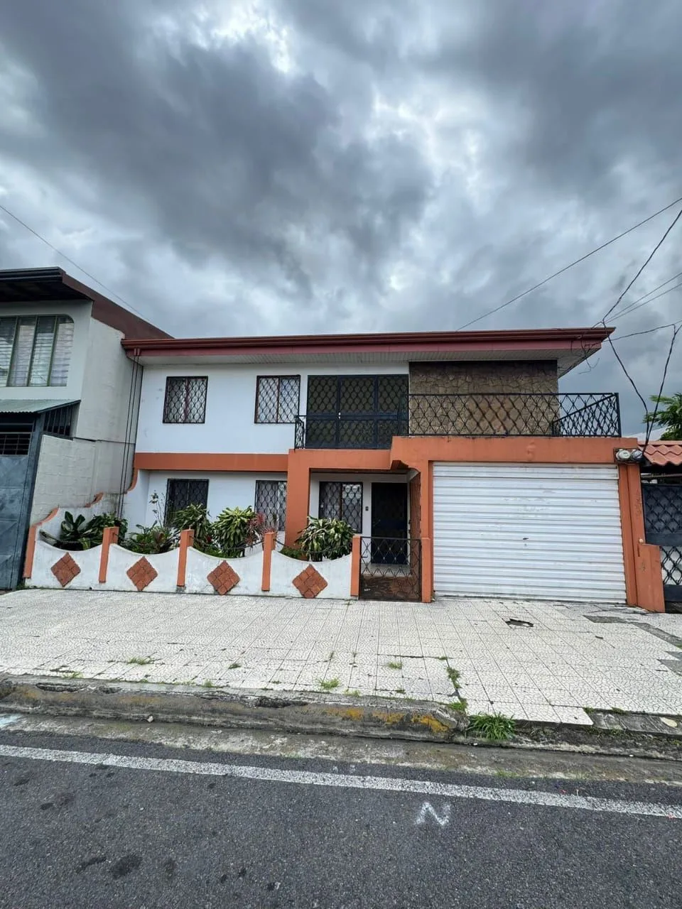 Excellent Commercial Property Near Taco Bell Tibás — photo 2