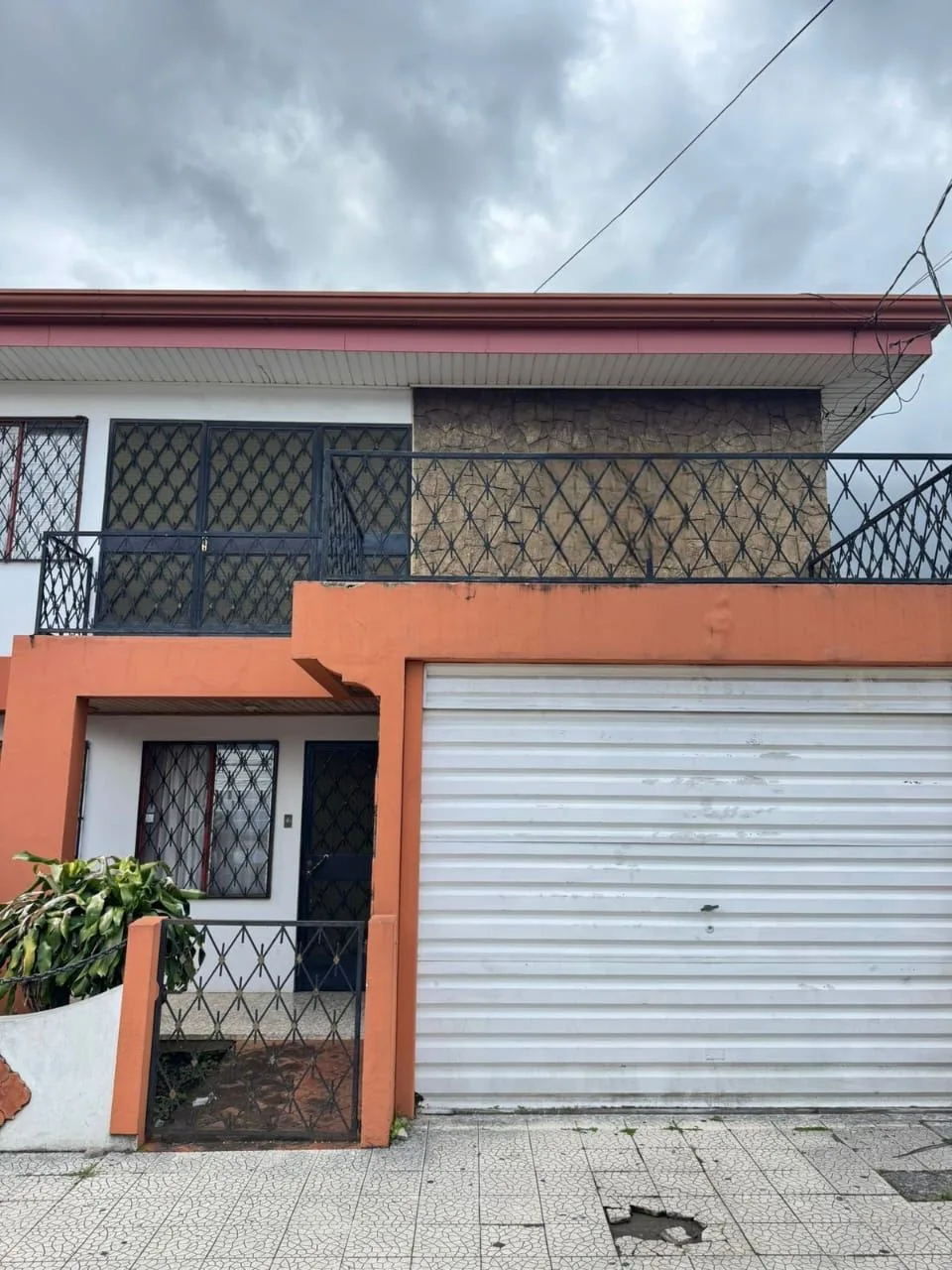 Excellent Commercial Property Near Taco Bell Tibás — photo 4