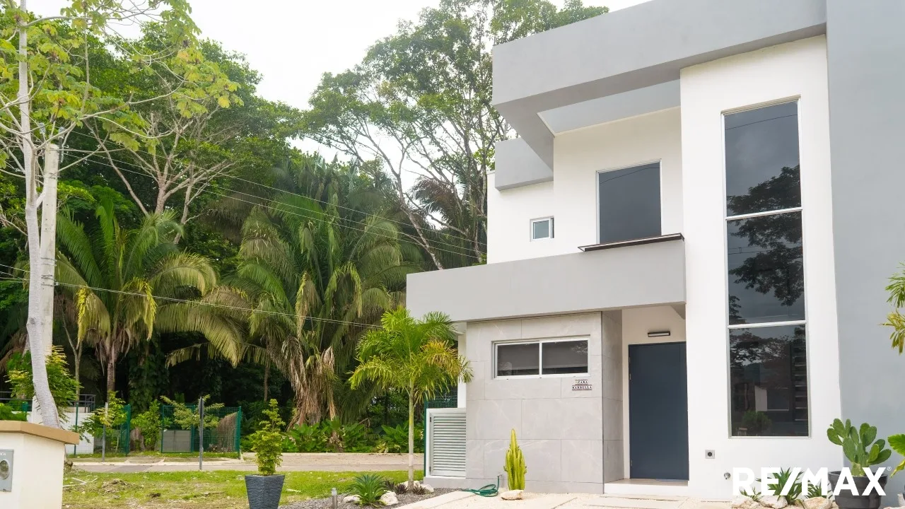 Gated Turnkey Coastal Escape