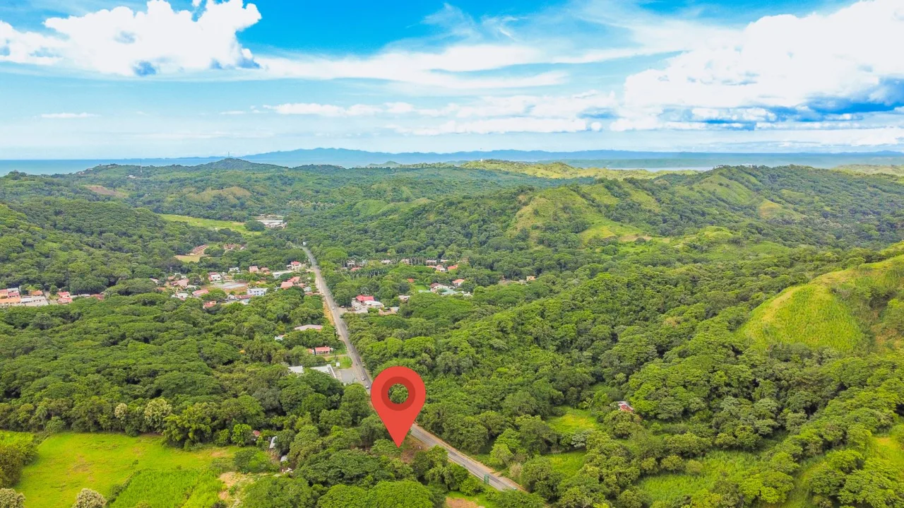 Perfect Lots on the Main Street to Coco