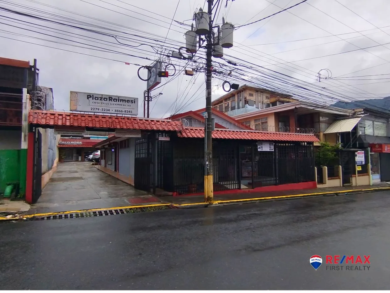 Commercial Center for Sale – 636 m² in Downtown Tres Ríos – 11 Rental Units + Customer Parking – High Return Potential