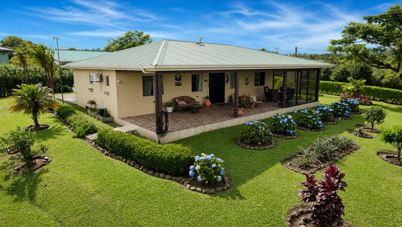 Breathtaking Volcano &amp; Mountain View Home in Tranquil Lake Arenal Gated Community